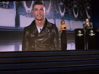 Cristiano habla por videoconferencia en los Globe Soccer Awards
