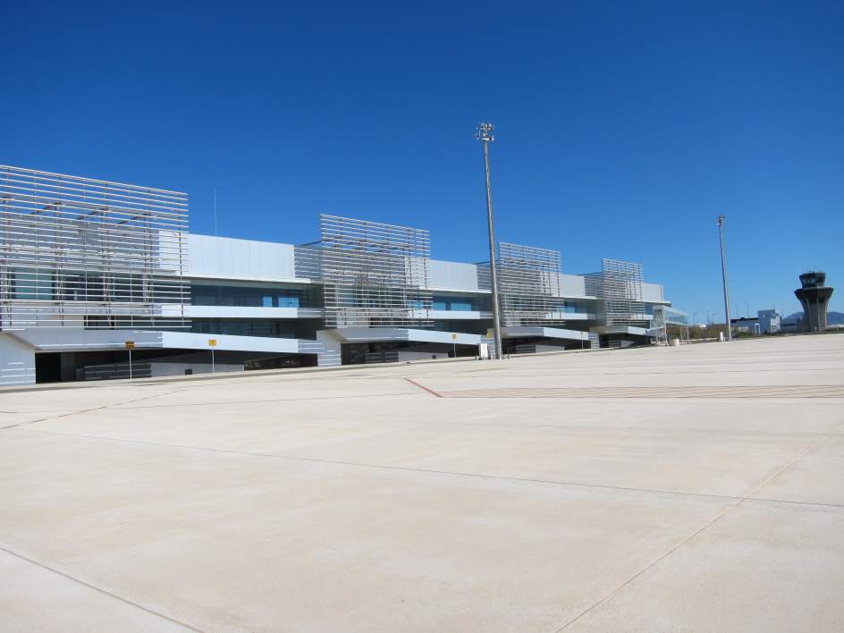 Comunidad anuncia que el cierre al tráfico civil del aeropuerto San Comunidad anuncia que el cierre al tráfico civil del aeropuerto San