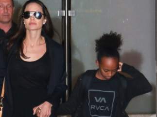 Zahara Jolie-Pitt y Angelina Jolie