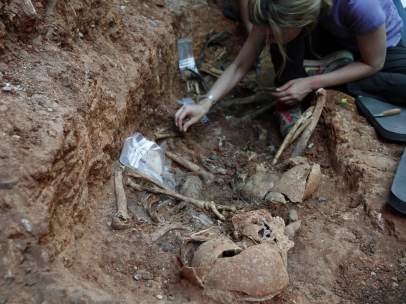 Exhumación fosa común - Memoria Histórica