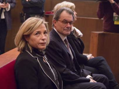 Mas, Ortega y Rigau en la sala del juicio por la consulta del 9N.