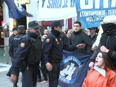Hogar Social Madrid en la concentración a favor de los refugiados