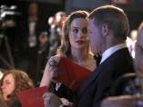 Brie Larson recibiendo el sobre a mejor actor Brie Larson recibiendo el sobre a mejor actor