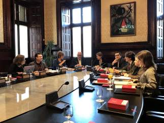 Mesa del Parlament de Catalunya.