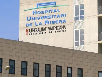 Sanidad inicia la reversión del Hospital de Alzira
