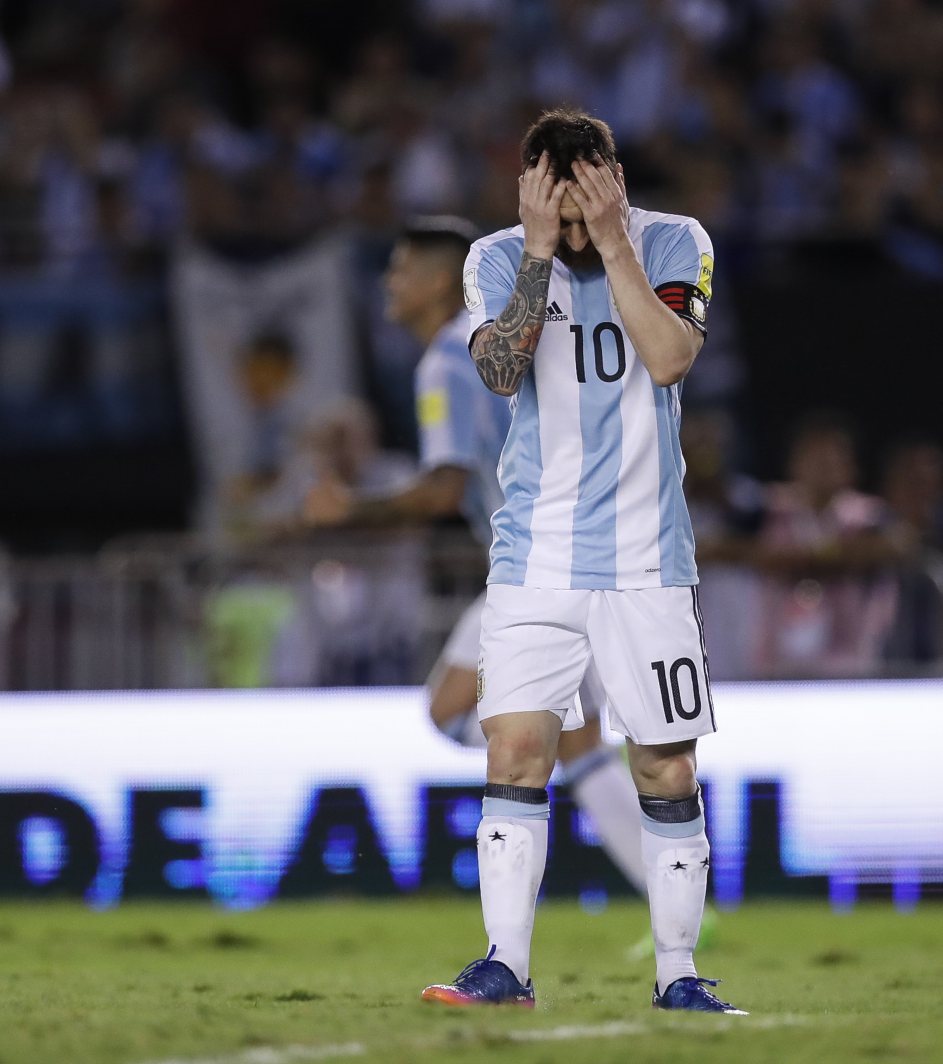 Cuatro Partidos De Sanción Para Messi Con Argentina Por Insultar Al Cuarto árbitro 20minutoses 