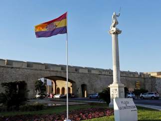 Bandera republicana en Cádiz
