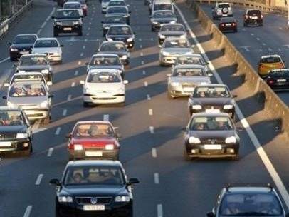 Retenciones Tráfico Caravana De Vehículos Coches