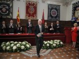 Mendoza recibe el Premio Cervantes Mendoza recibe el Premio Cervantes