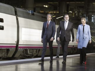 Rajoy viaja a Sevilla en el primer AVE