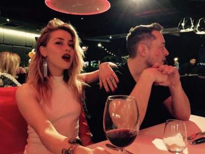 Amberd Heard y Elon Musk oficializan su relación