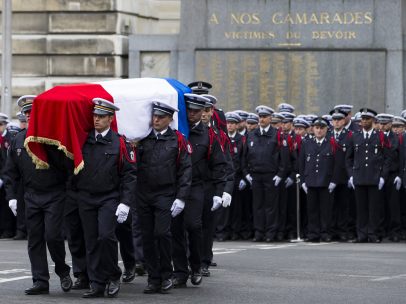 Funeral por el compañero asesinado