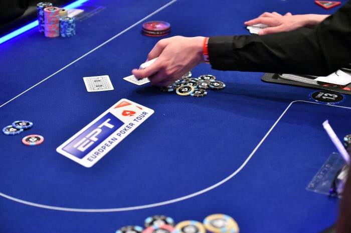 Roulette kemer 5* Progressive texas holdem