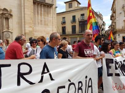 Protesta ante la iglesia de Tàrrega (Lleida) contra el obispo de Solsona.