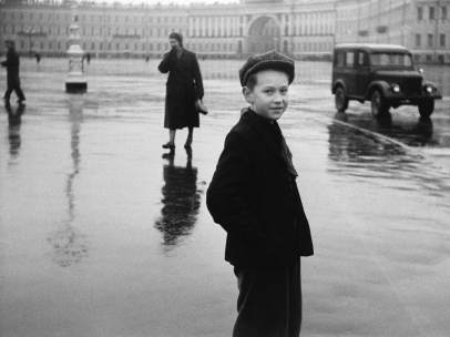 Boy in Leningrad de Duane Michals