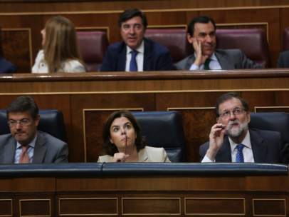 Rajoy y Santamaría en el debate de Presupuestos en el Congreso