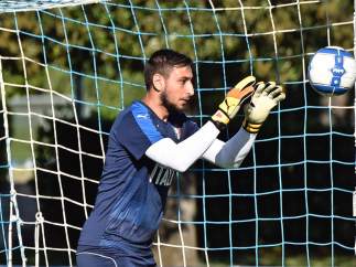 Donnarumma en un entrenamiento con la selección de Italia