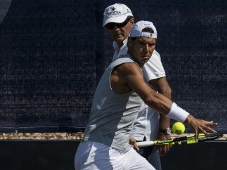 Nadal ya pisa la hierba