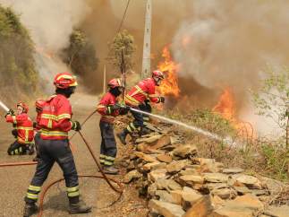 bomberos incendio Portugal