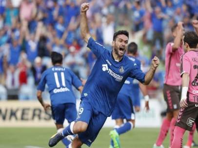 El Getafe remonta ante el Tenerife y regresa a Primera un año después