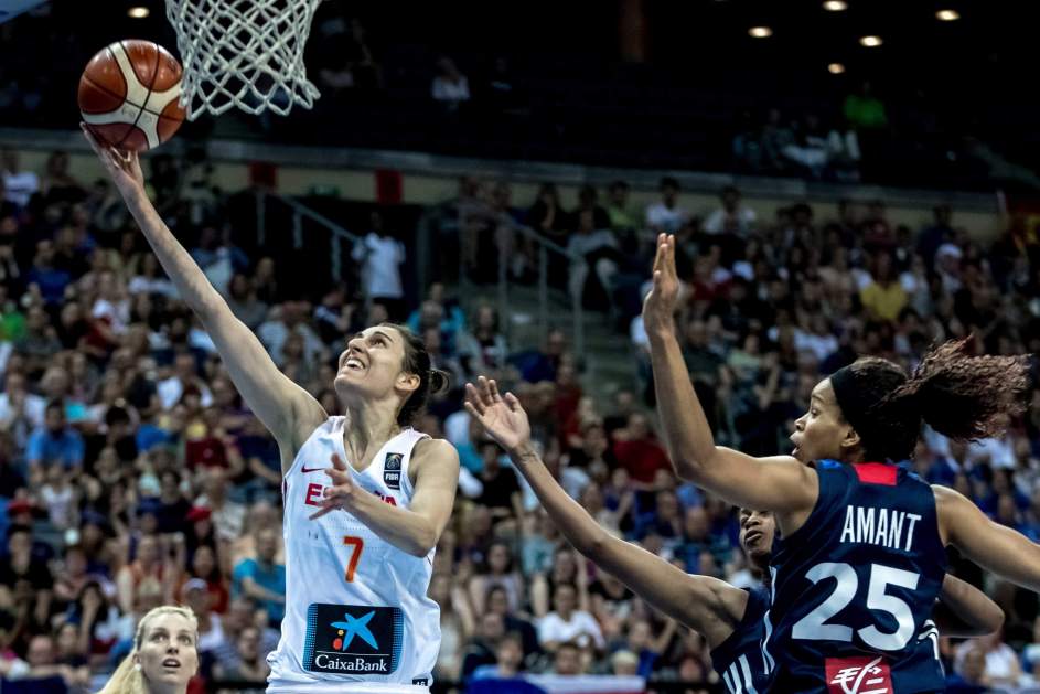 Francia - La selección española de basket femenina arrasa a Francia y es campeona de Europa por tercera vez 498857-943-629