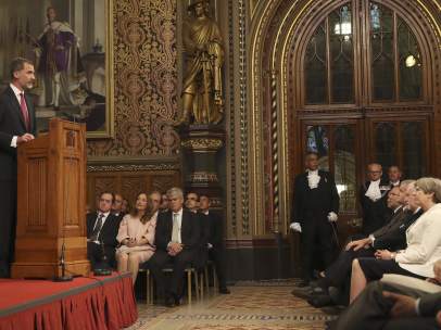 Felipe VI, Theresa May