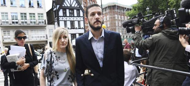 Los padres de Charlie Gard