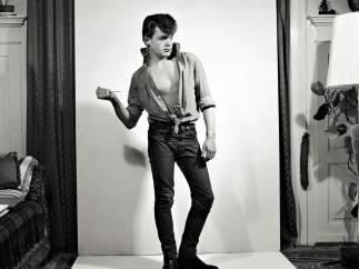 Joven posando para Weinberger