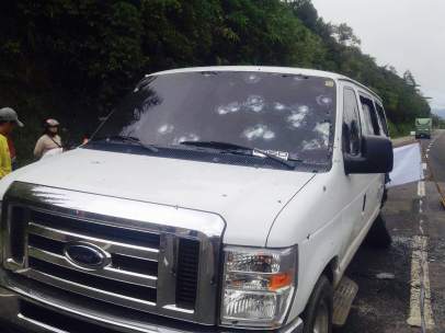 Vehículo tiroteado en Filipinas