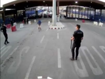 Hombre ataca a un policía en Melilla