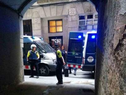 Operativo antidroga de Mossos y GUB.
