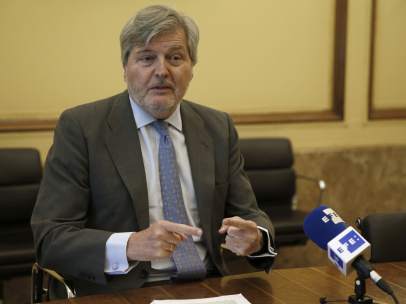 EL GOBIERNO ESTUDIA "INTERVENIR" EN LAS ENTIDADES DE GESTIÓN