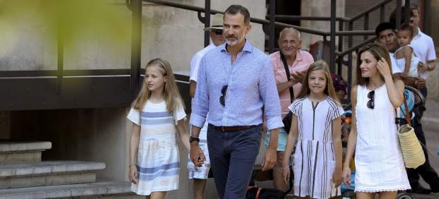 Los reyes y sus hijas, Leonor y Sofía