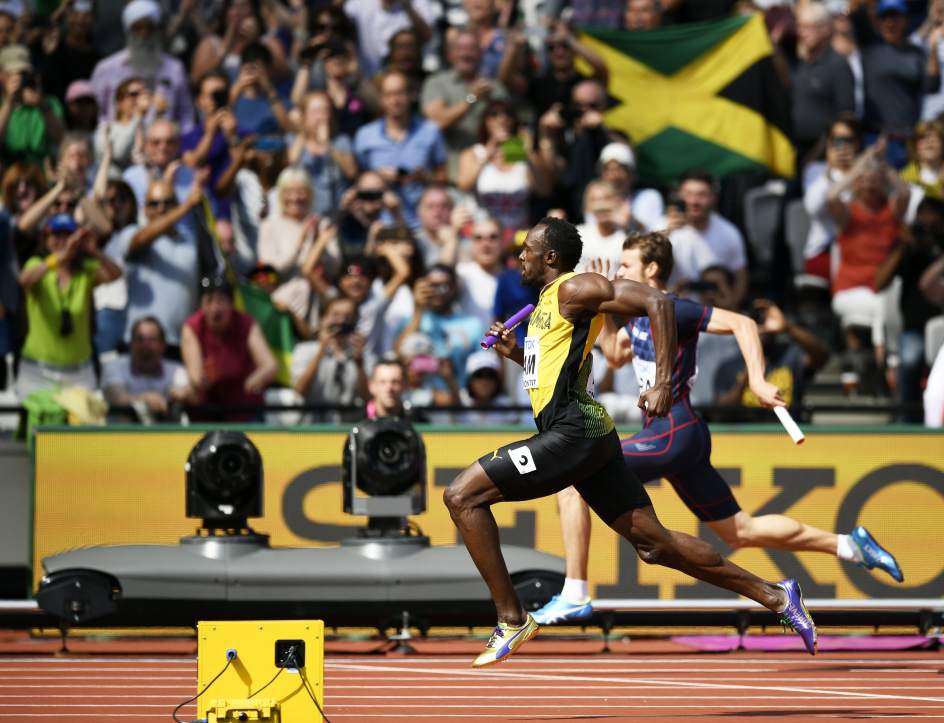 Bolt se lesiona en pleno 4x100 y se despide sin medalla del atletismo