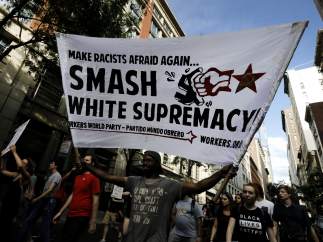 Protestas en contra de la marcha supremacista en Virginia