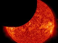 Se agotan las gafas protectoras para ver el eclipse solar en EE UU