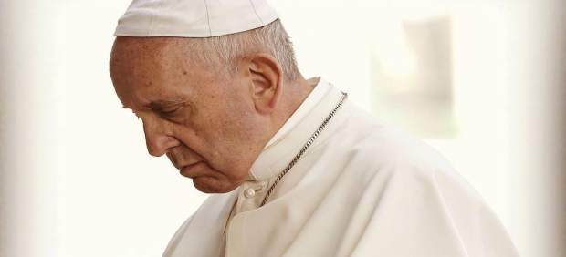 El Papa Francisco rezando, en una imagen publicada en su cuenta de Instagram