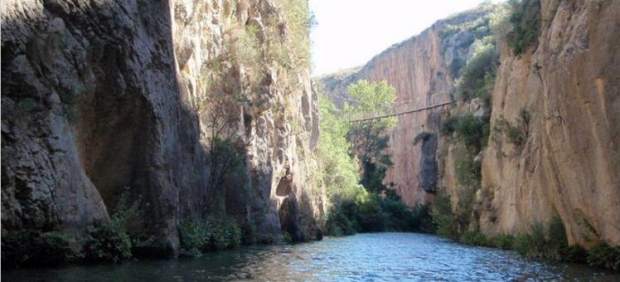 Puente colgante sobre el Turia Puente colgante sobre el Turia