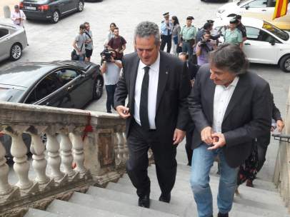 El conseller Joaquim Forn y el alcalde de Ripoll Jordi Munell.