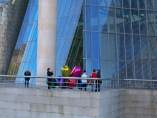 Turistas en el Museo Guggenheim