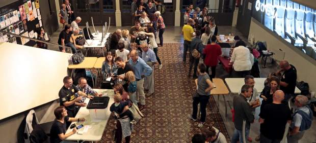 Colas para votar en Igualada.