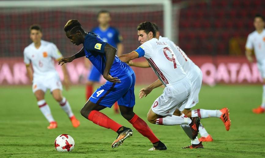 Un gol en el minuto 90 da a España el billete para cuartos en el Mundial sub-17 ante Francia