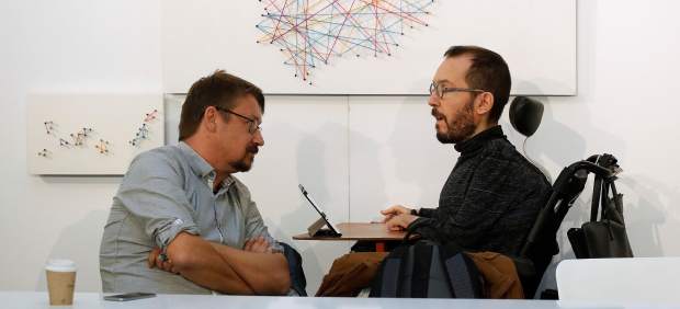 Xavier Domènech (Catalunya en Comú) y Pablo Echenique, secretario de Organización de Podemos.