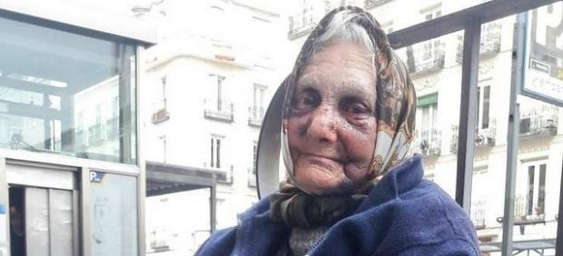 LA ANCIANA HA SIDO BRUTALMENTE AGREDIDA