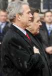 Bush exige a Siria una retirada total del Líbano Bush exige a Siria una retirada total del Líbano