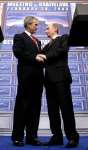 Bush traslada a Putin su preocupación por la democracia en Rusia Bush traslada a Putin su preocupación por la democracia en Rusia