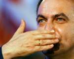Zapatero dice que escucha a quienes no quieren negociar con ETA Zapatero dice que escucha a quienes no quieren negociar con ETA