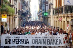 Imagen de la manifestación convocada por Batasuna Imagen de la manifestación convocada por Batasuna
