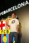 Messi amplia su contrato con el Barcelona hasta 2014 Messi amplia su contrato con el Barcelona hasta 2014