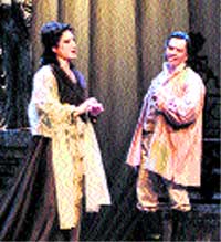 Noche de ópera con ‘Tosca’ en el Principal Noche de ópera con ‘Tosca’ en el Principal